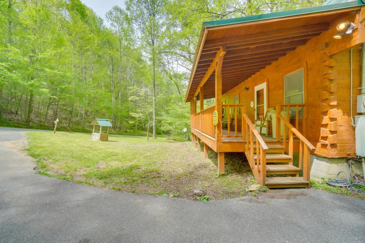 Cabin With Hot Tub About 6 Mi To Downtown Gatlinburg! Kültér fotó