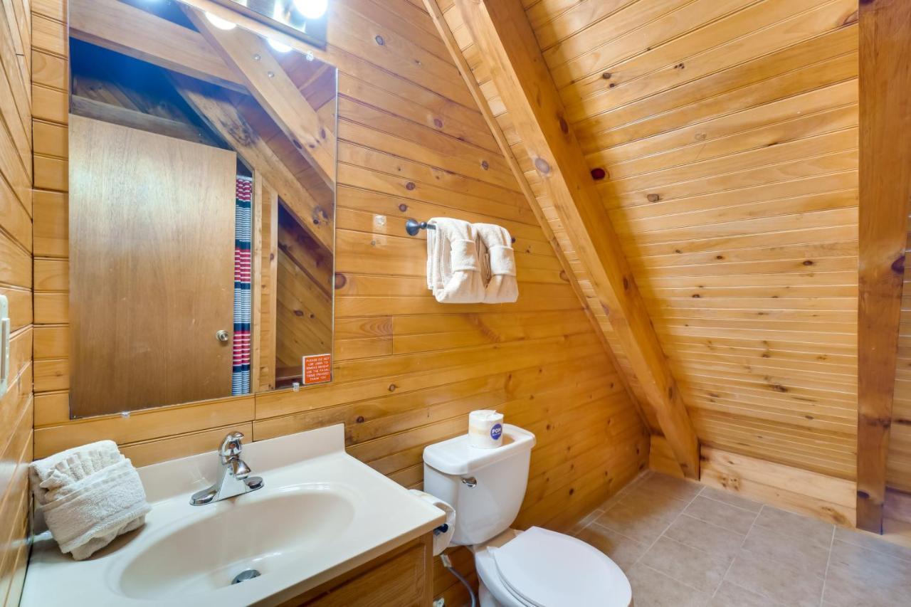 Cabin With Hot Tub About 6 Mi To Downtown Gatlinburg! Kültér fotó